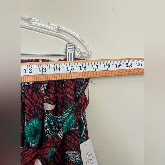 NWT ELOQUII Floral Red leaves Printed Short Plus tie waist pull on flare Size 14 - Picture 4 of 8